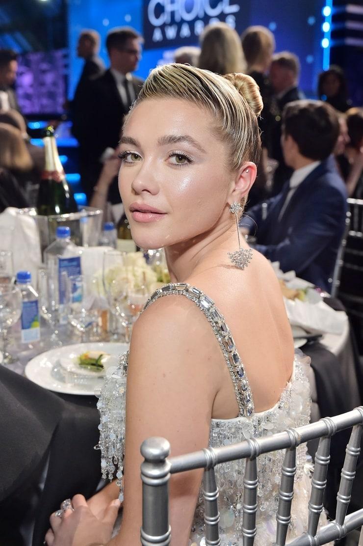 60+ Sexy Florence Pugh Boobs Pictures Will Make You Want Her 11