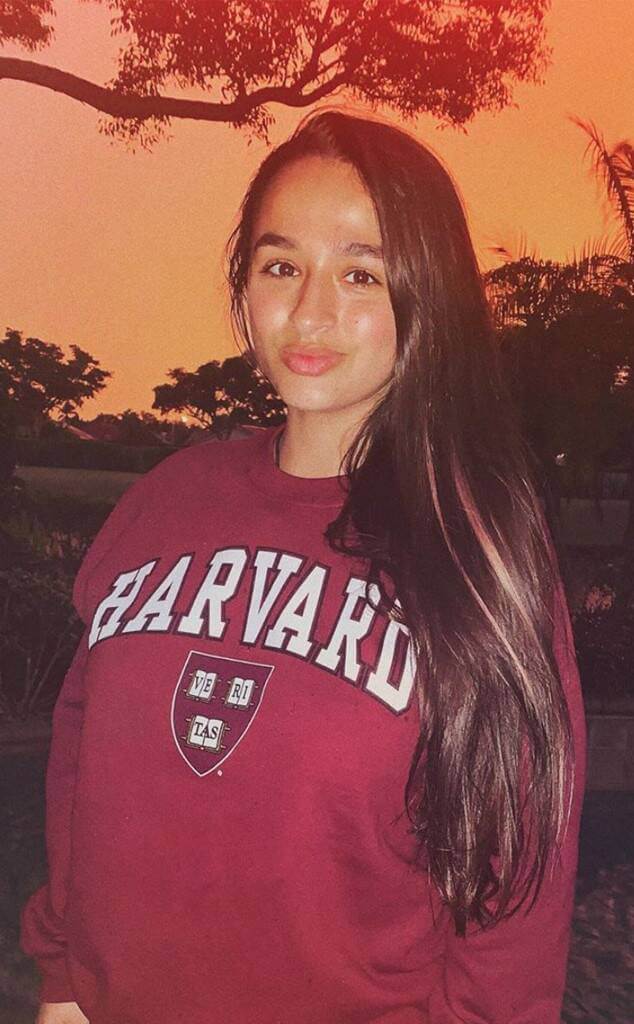 70+ Hot Pictures Of Jazz Jennings Which Will Make Your Mouth Water 41