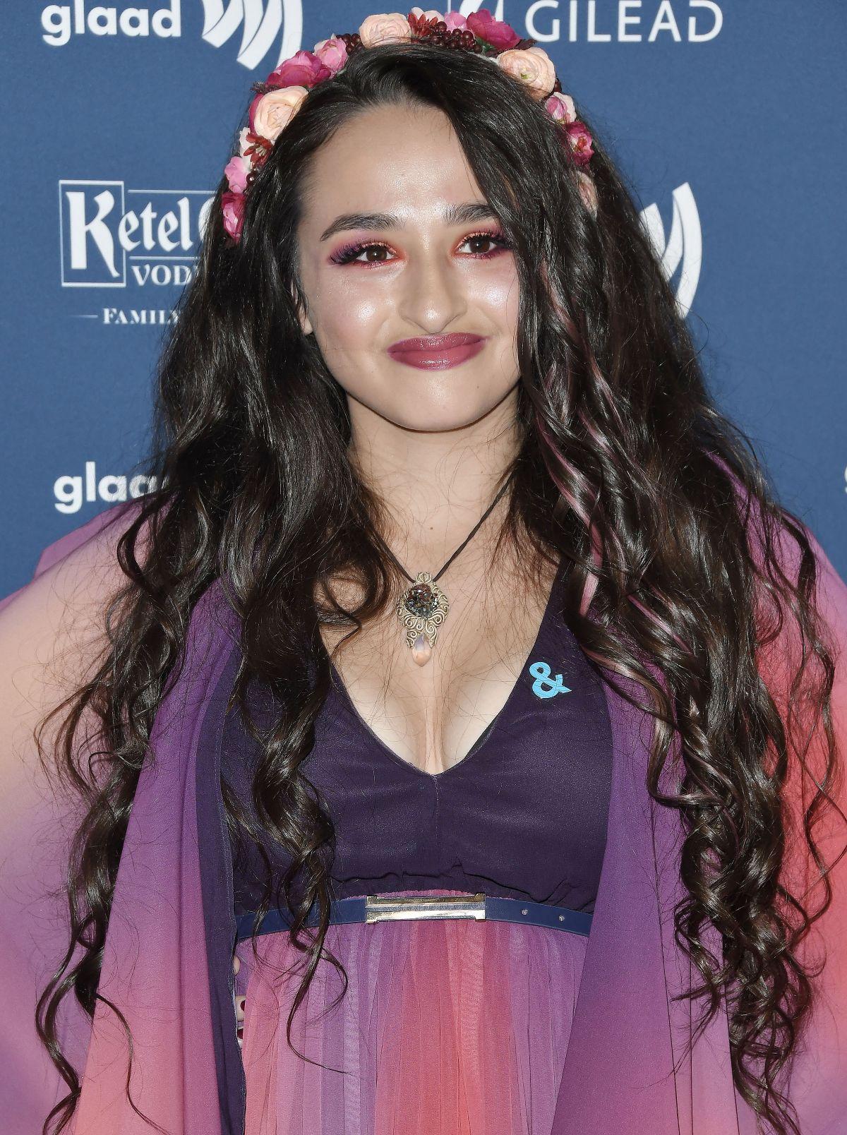 70+ Hot Pictures Of Jazz Jennings Which Will Make Your Mouth Water 20
