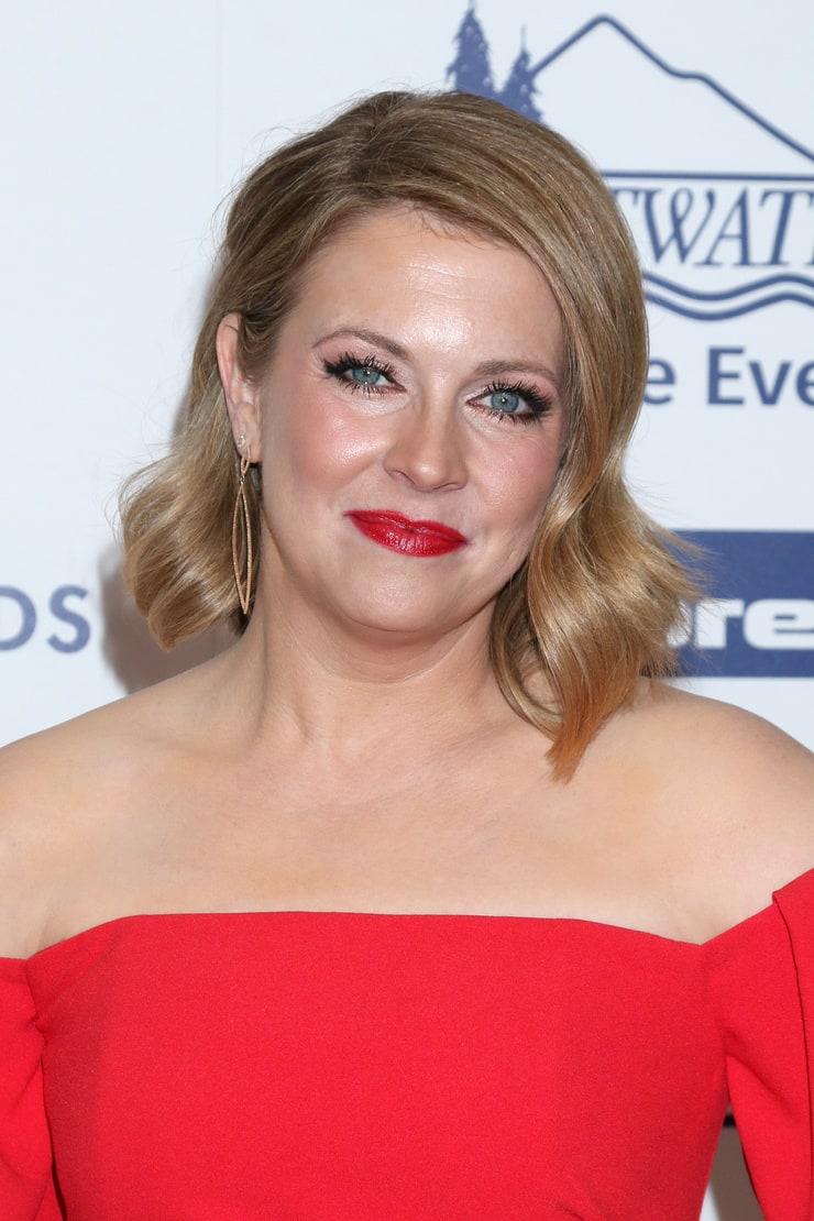 60+ Hottest Melissa Joan Hart Big Boobs Pictures Which Make Certain To Grab Your Eye 549