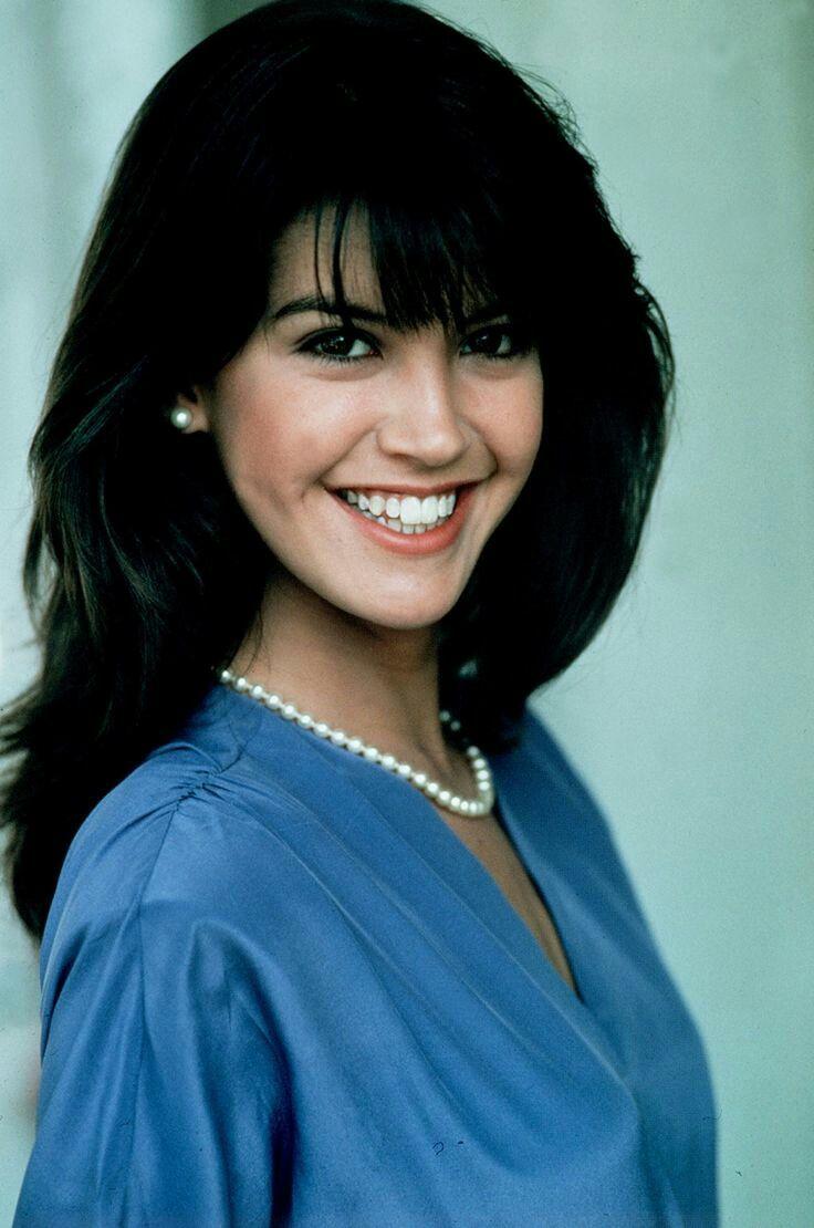 70+ Hot Pictures Of Phoebe Cates Which Will Make You Melt 143
