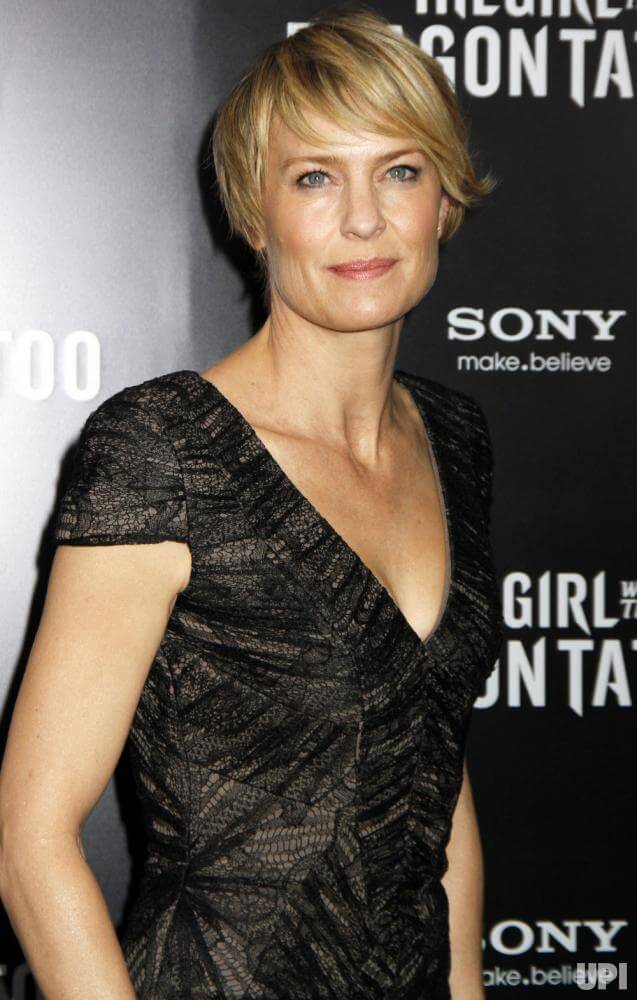 60+ Hottest Robin Wright Boobs Pictures Will Make Your Pray Her like Goddess 3