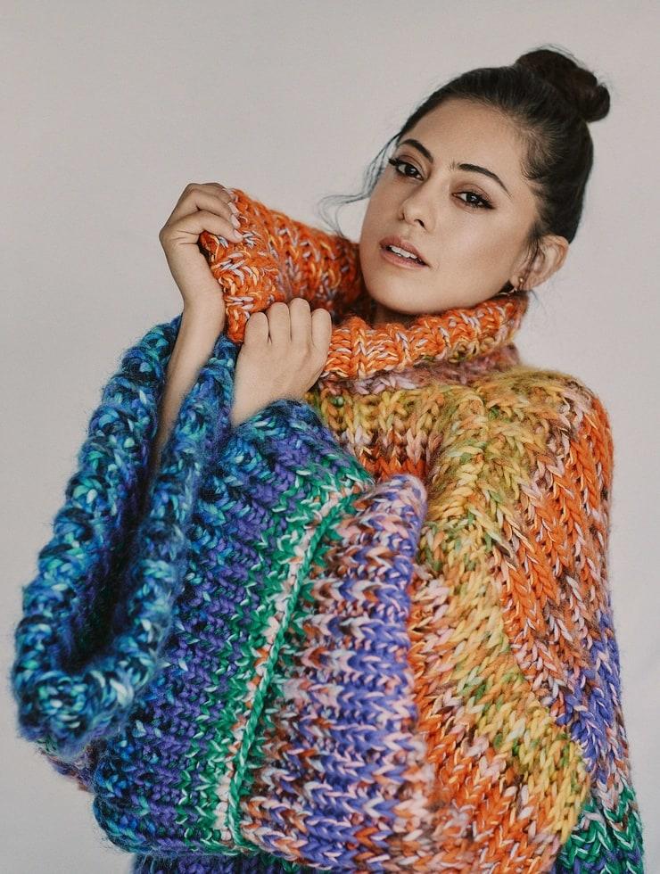 70+ Hot Pictures Of Rosa Salazar Are Slices Of Heaven 6
