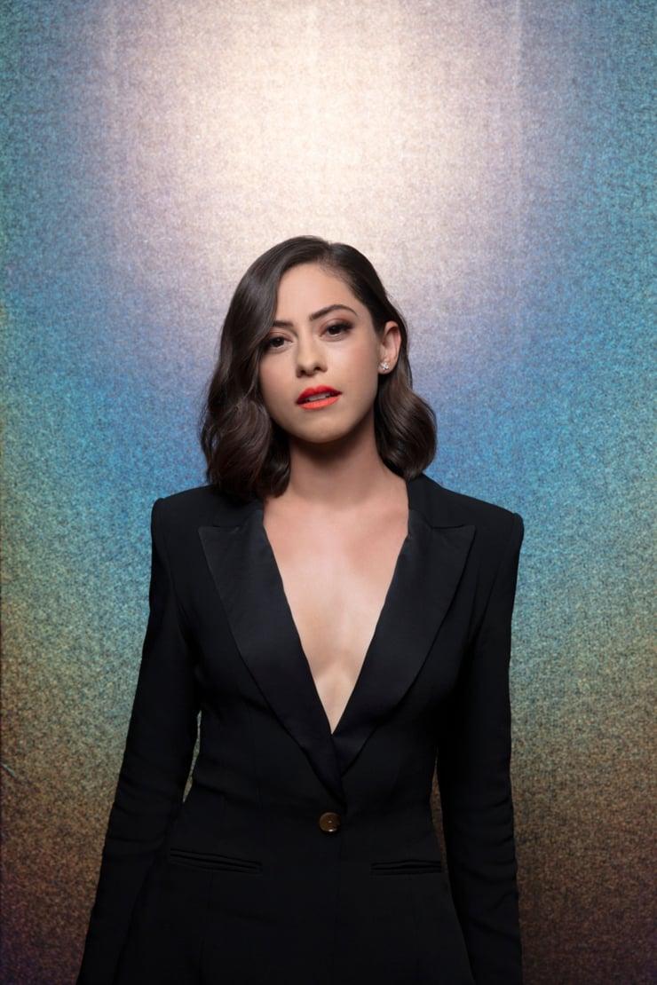 70+ Hot Pictures Of Rosa Salazar Are Slices Of Heaven 7