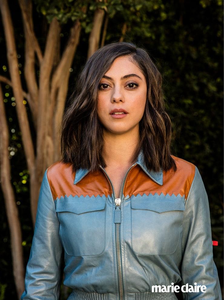 70+ Hot Pictures Of Rosa Salazar Are Slices Of Heaven 10