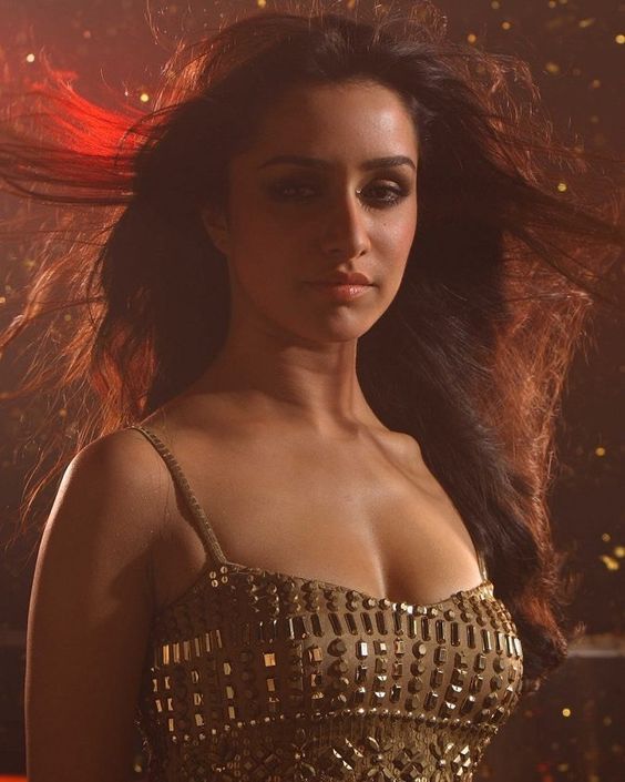 50 Sexy and Hot Shraddha Kapoor Pictures – Bikini, Ass, Boobs 22