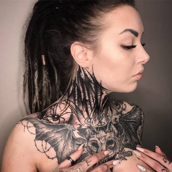 Girls with tattoos are as intimidating as they are sexy (45 Photos) 23