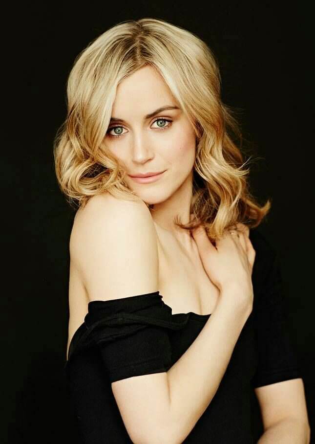 45 Sexy and Hot Taylor Schilling Pictures – Bikini, Ass, Boobs 22