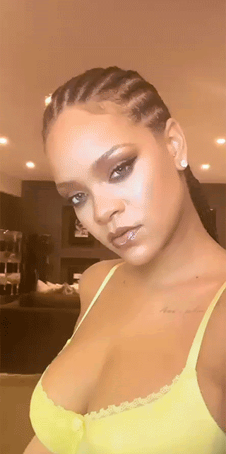 allsexycelebrities:Rihanna 2019 1