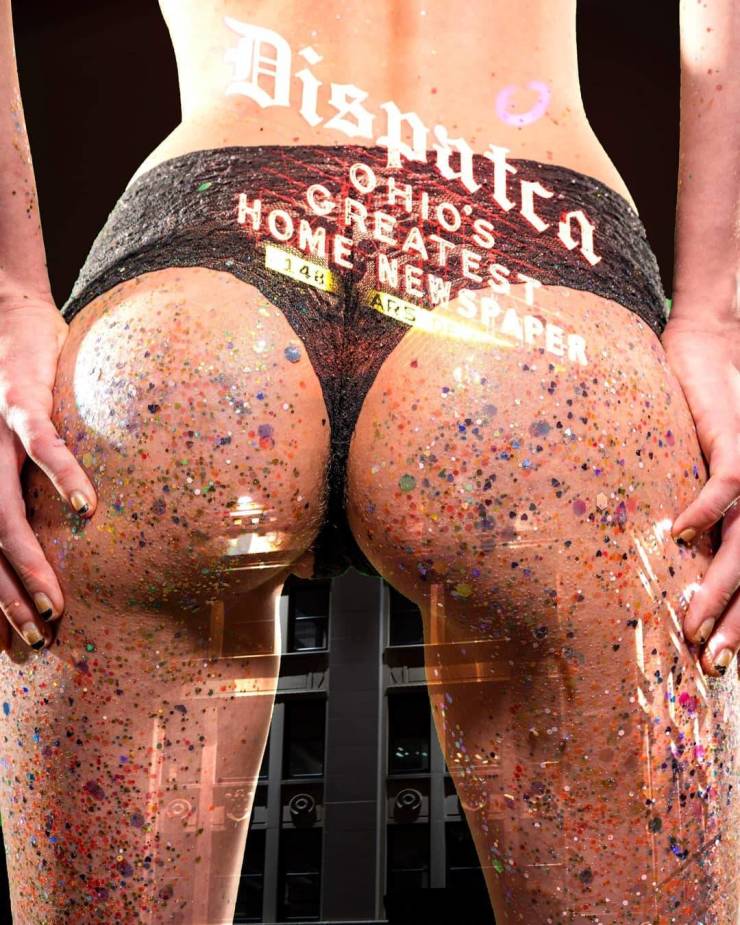 Glitter Butt Is A New Instagram Fashion Trend 37