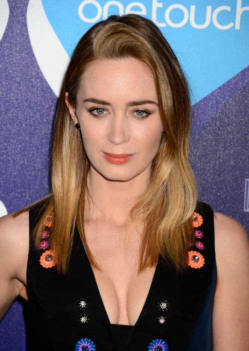 hqcelebritiescom:Emily Blunt 4700 High Quality Pictures4700... 6