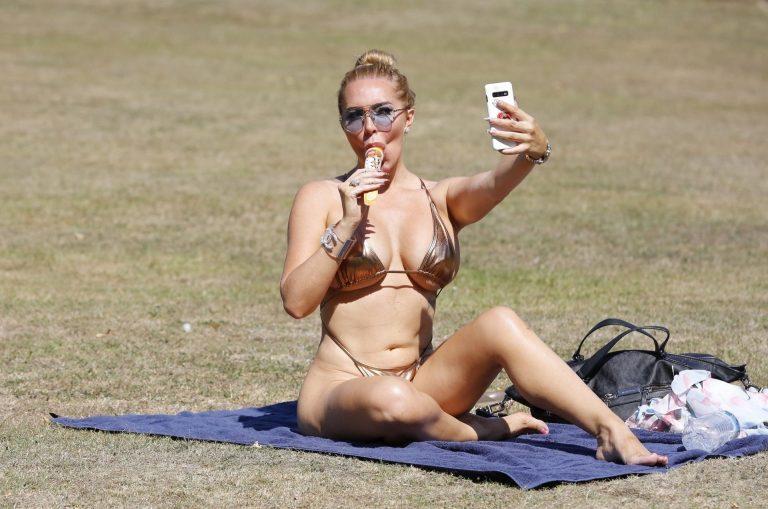 Aisleyne Horgan-Wallace Flaunts Her Figure In Bikini (18 Pics) 93
