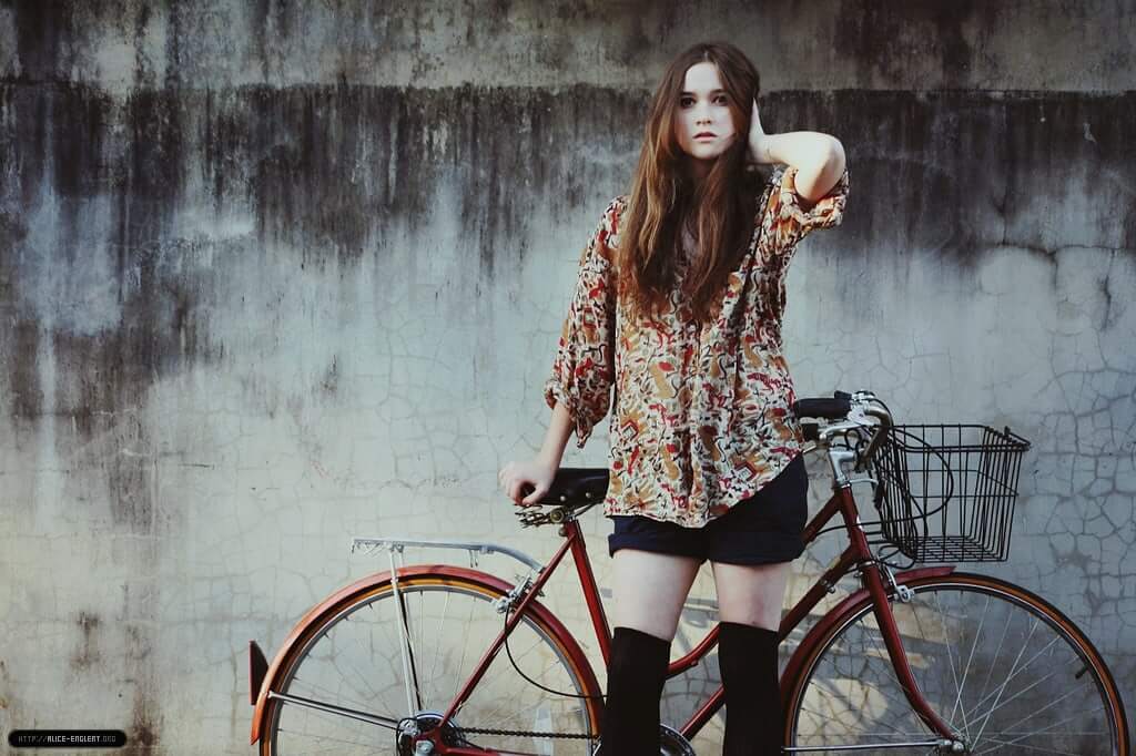 46 Alice Englert Nude Pictures Will Drive You Frantically Enamored With This Sexy Vixen 140