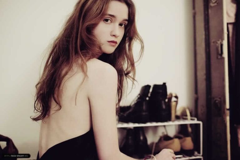 46 Alice Englert Nude Pictures Will Drive You Frantically Enamored With This Sexy Vixen 130