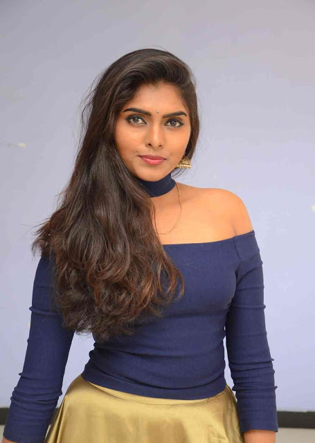Aslesha Varma Telugu Actress Latest Exclusive Hot Photos Stills 46
