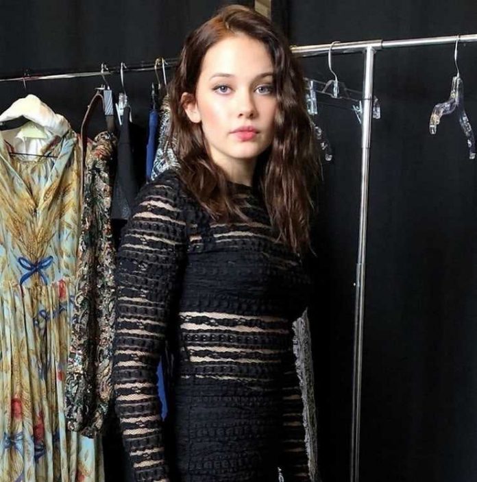 20 Cailee Spaeny Nude Pictures Make Her A Successful Lady 7