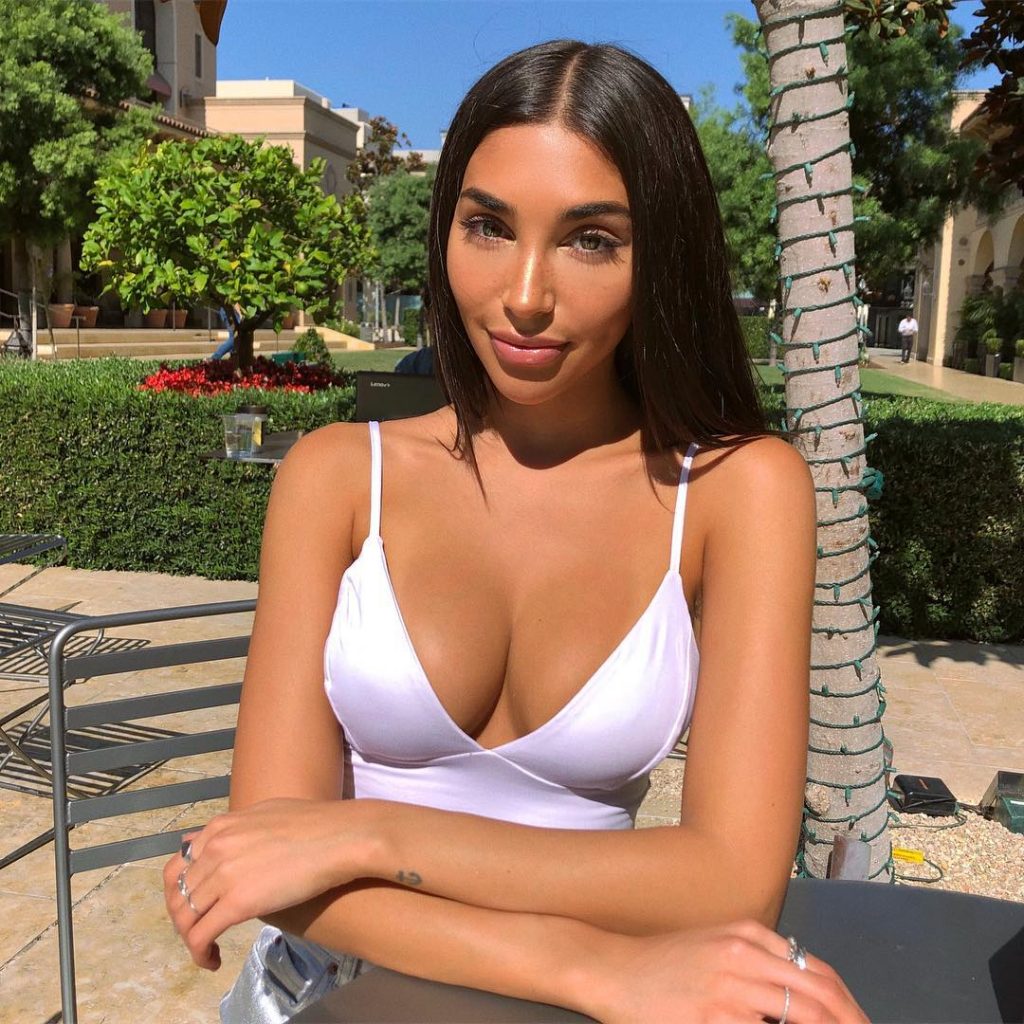 51 Chantel Jeffries Nude Pictures Will Make You Slobber Over Her 64