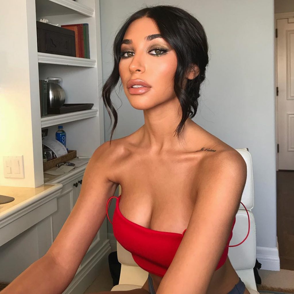 51 Chantel Jeffries Nude Pictures Will Make You Slobber Over Her 58