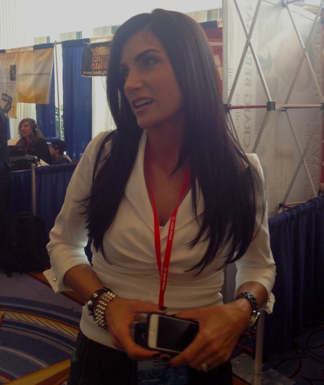 35 Dana Loesch Nude Pictures Will Drive You Quickly Captivated With This Attractive Lady 6
