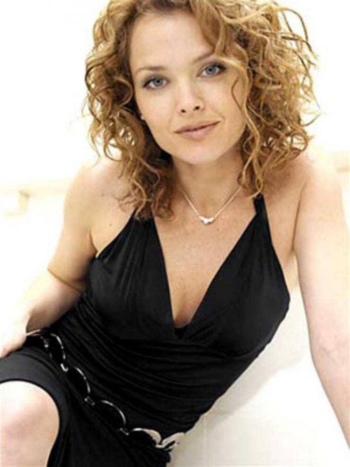 38 Dina Meyer Nude Pictures Are Sure To Keep You Motivated 25