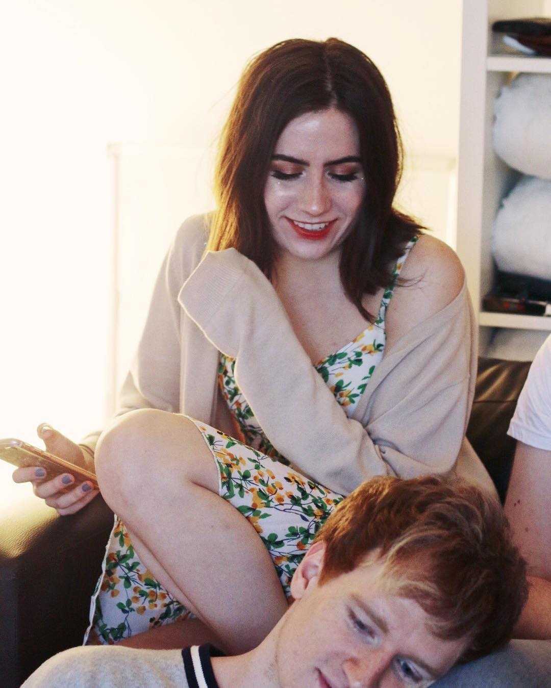 51 Hottest Dodie Big Butt Pictures Demonstrate That She Has Most Sweltering Legs 619
