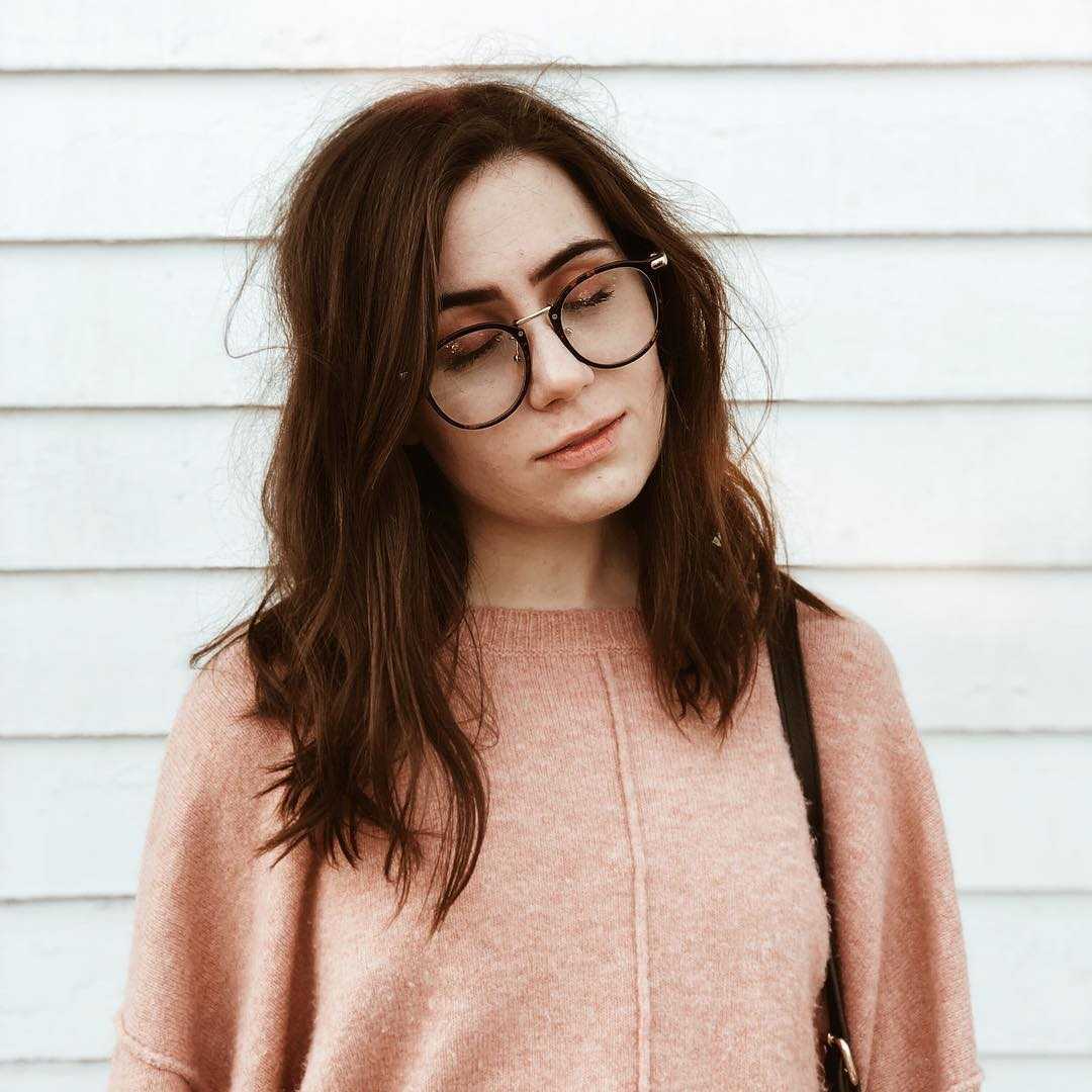 51 Hottest Dodie Big Butt Pictures Demonstrate That She Has Most Sweltering Legs 605