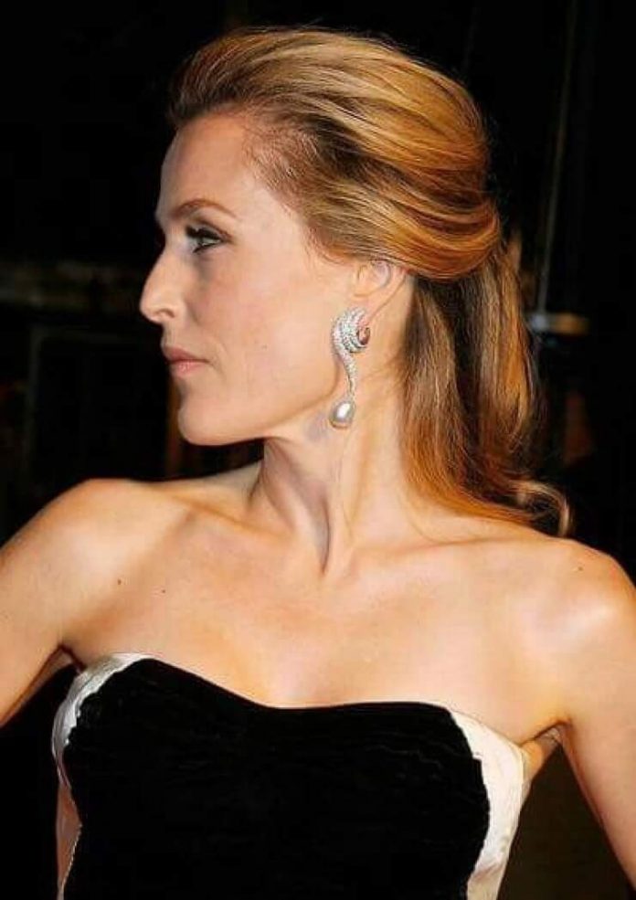 48 Gillian Anderson Nude Pictures Flaunt Her Immaculate Figure 64