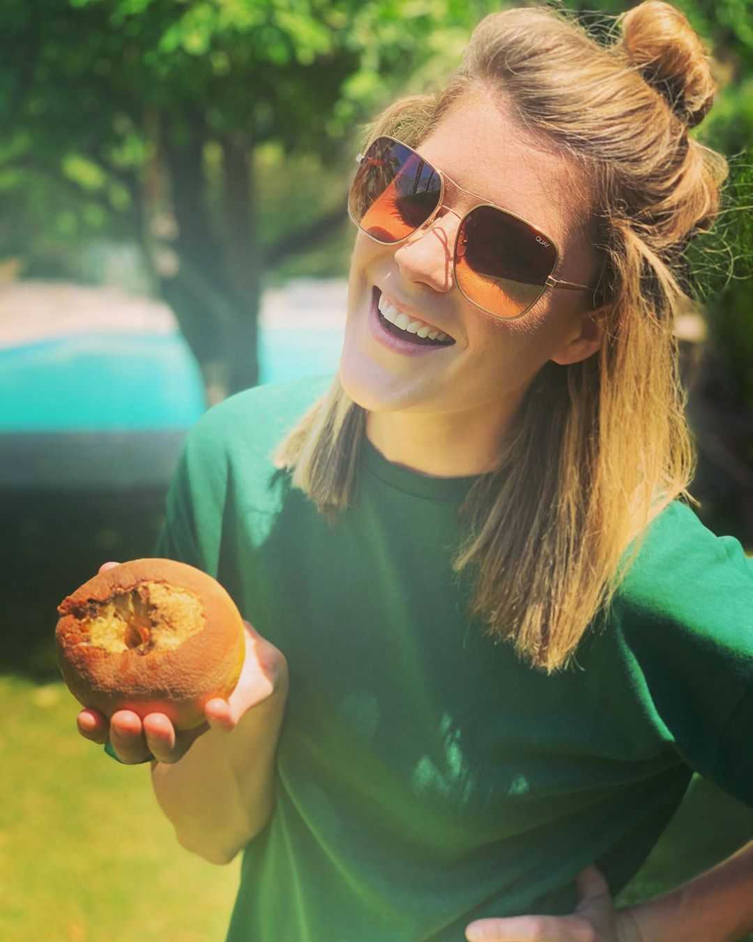 51 Hottest Grace Helbig Big Butt Pictures That Are Basically Flawless 15