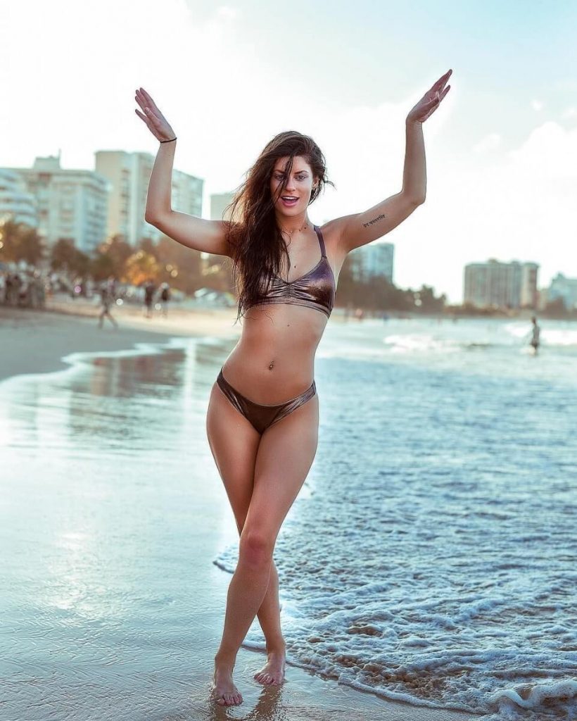 51 Hannah Stocking Nude Pictures Will Make You Slobber Over Her 3