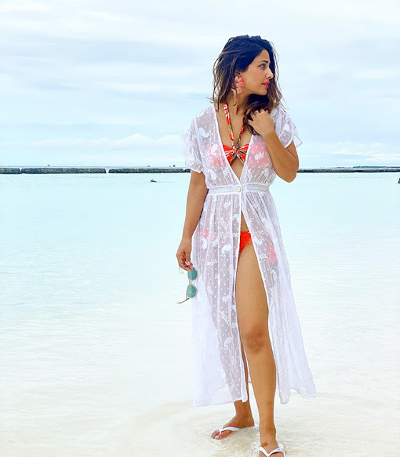 Bollywood Beauty Hina Khan's Bikini Holiday In Maldives 35
