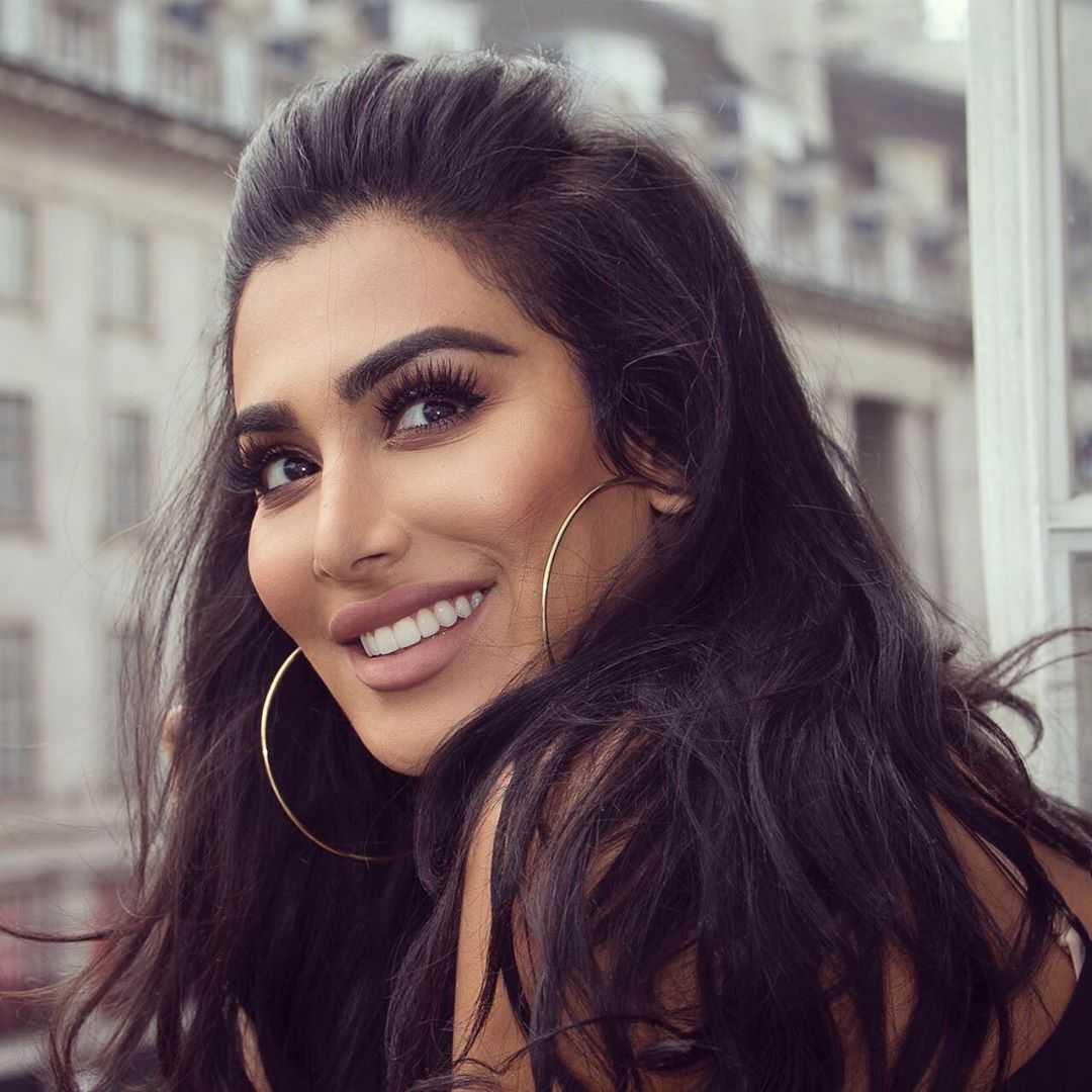 51 Sexy Huda Kattan Boobs Pictures Are Simply Excessively Enigmatic 375