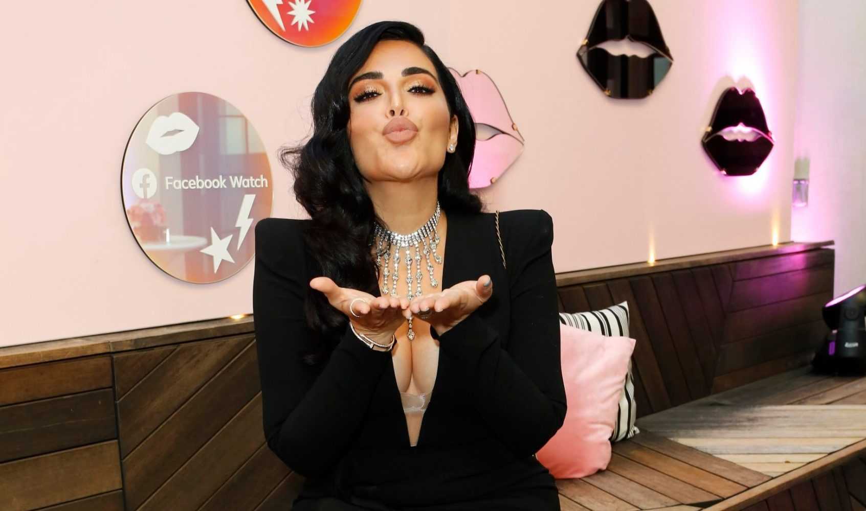 51 Sexy Huda Kattan Boobs Pictures Are Simply Excessively Enigmatic 13