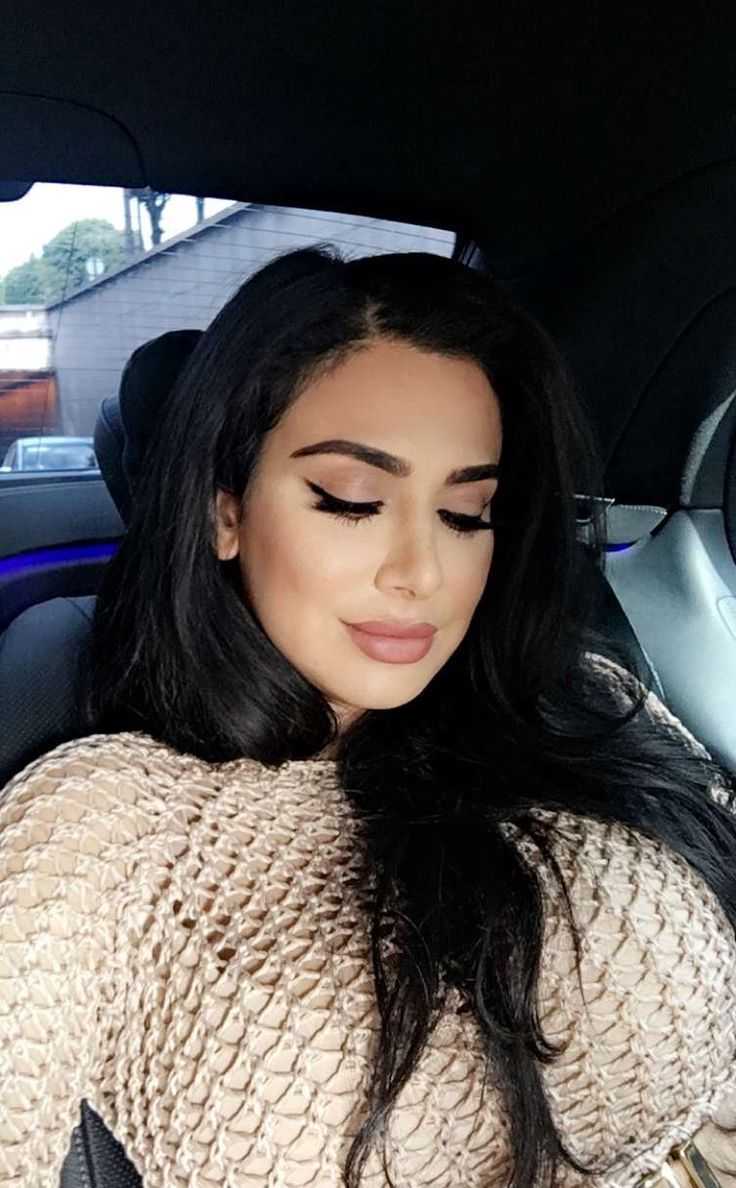 51 Sexy Huda Kattan Boobs Pictures Are Simply Excessively Enigmatic 479