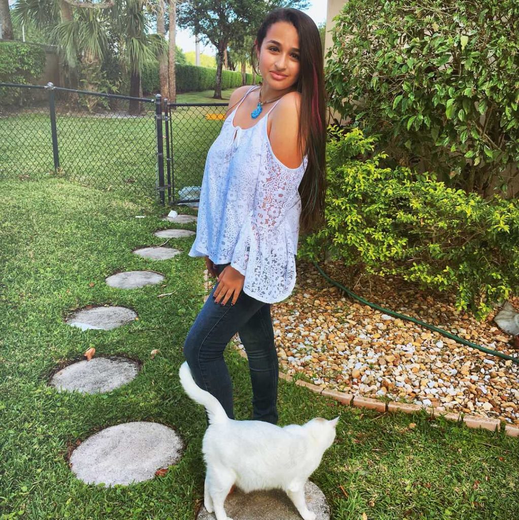 51 Jazz Jennings Nude Pictures Which Make Her The Show Stopper 161