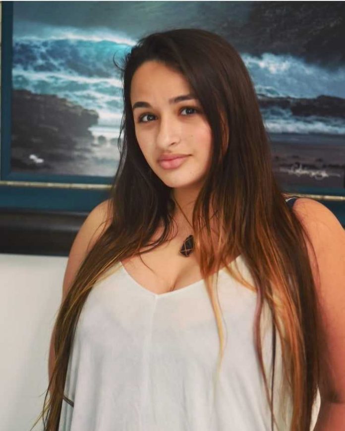 51 Jazz Jennings Nude Pictures Which Make Her The Show Stopper 136