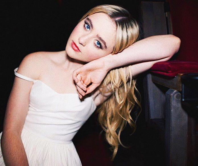 44 Kathryn Newton Nude Pictures Can Sweep You Off Your Feet 37