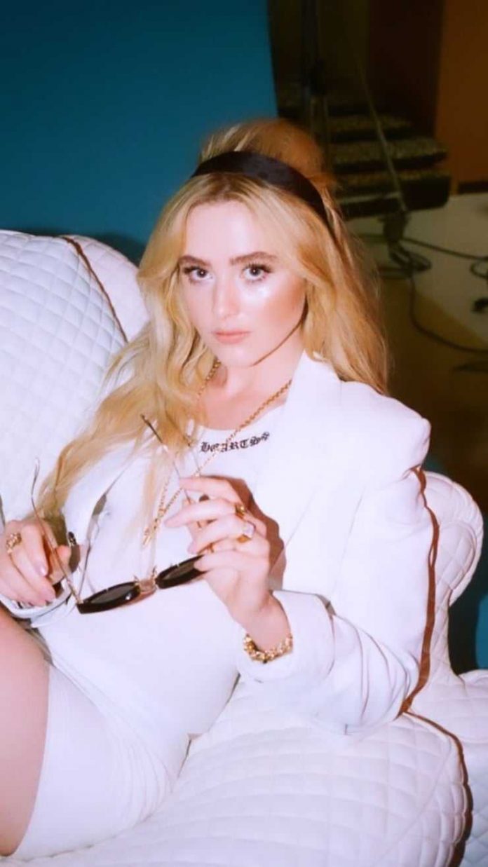 44 Kathryn Newton Nude Pictures Can Sweep You Off Your Feet 22