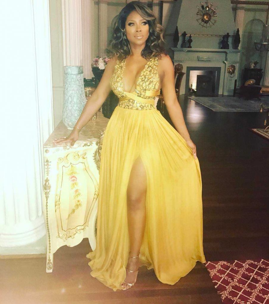 47 Kenya Moore Nude Pictures Are Dazzlingly Tempting 19
