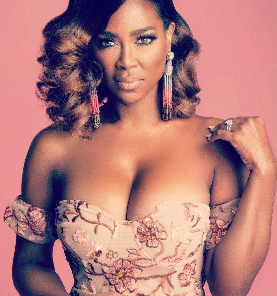 47 Kenya Moore Nude Pictures Are Dazzlingly Tempting 157