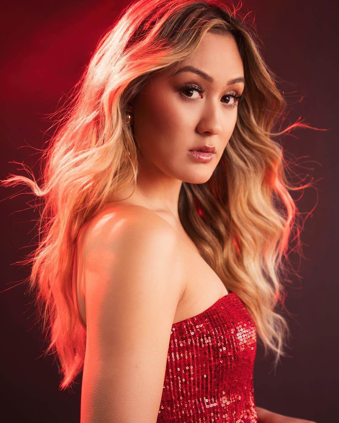 51 Hottest LaurDIY Big Butt Pictures Which Will Make You Swelter All Over 40