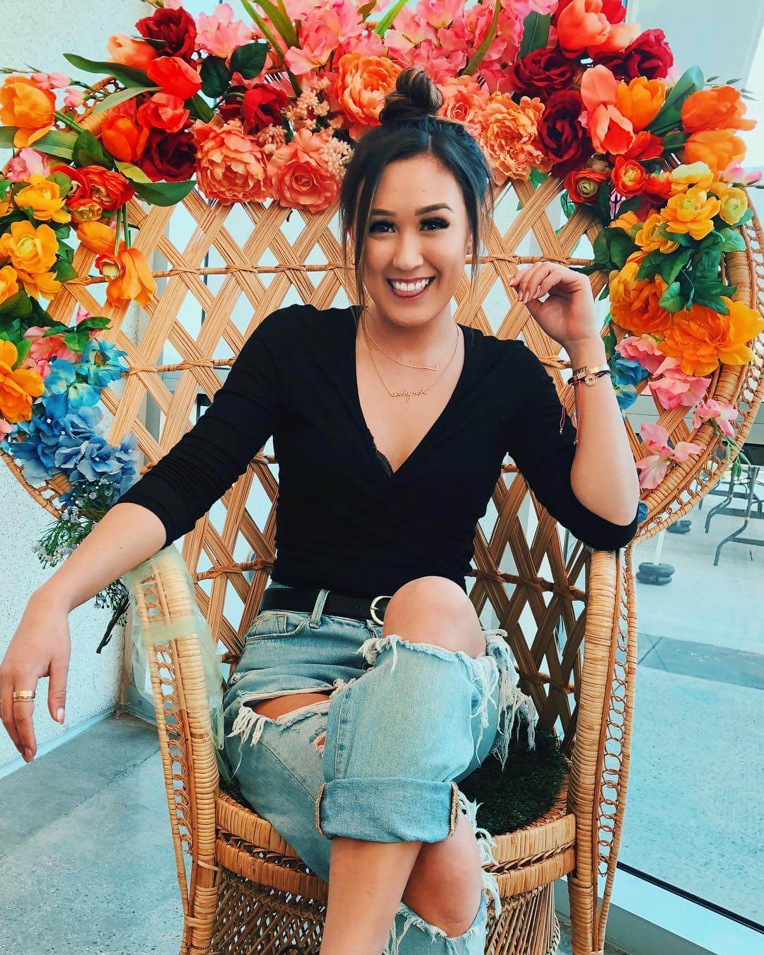 51 Hottest LaurDIY Big Butt Pictures Which Will Make You Swelter All Over 45