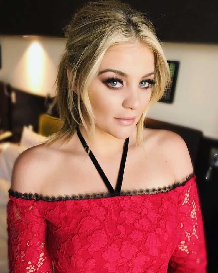 51 Hottest Lauren Alaina Big Butt Pictures Are Incredibly Excellent 20