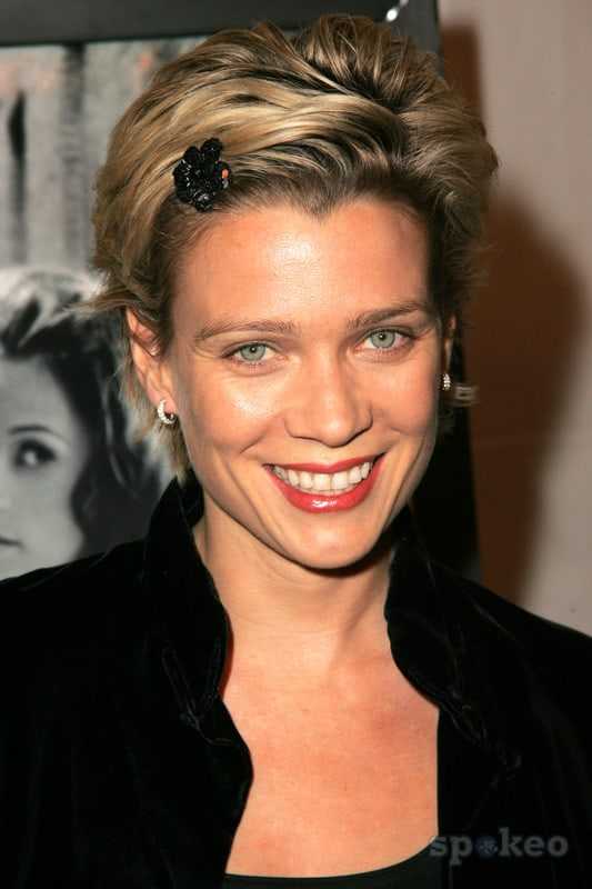 51 Hottest Laurie Holden Big Butt Pictures Are Excessively Damn Engaging 19