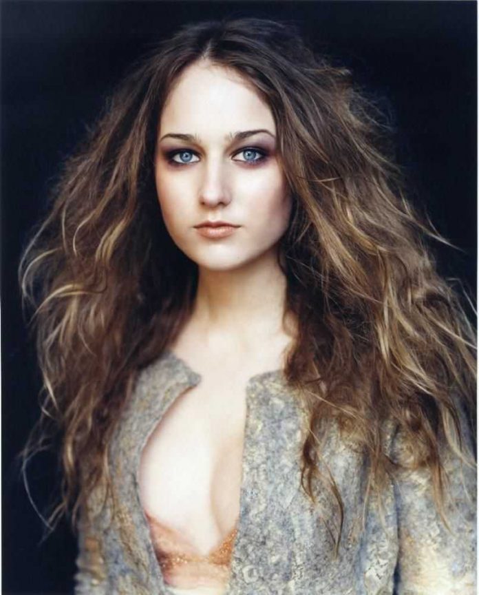 52 Leelee Sobieski Nude Pictures Which Will Cause You To Succumb To Her 26