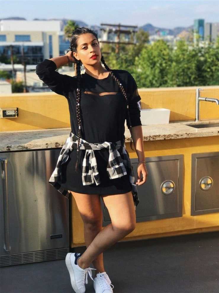 51 Hottest Lilly Singh Big Butt Pictures That Make Certain To Make You Her Greatest Admirer 261
