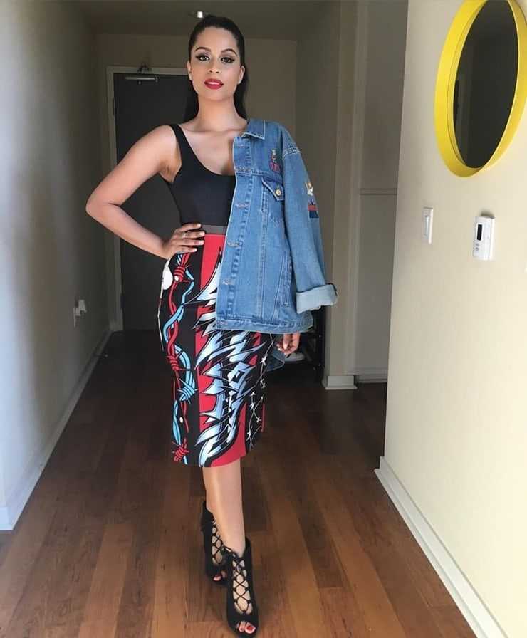 51 Sexy Lilly Singh Boobs Pictures Which Will Get All Of You Perspiring 28