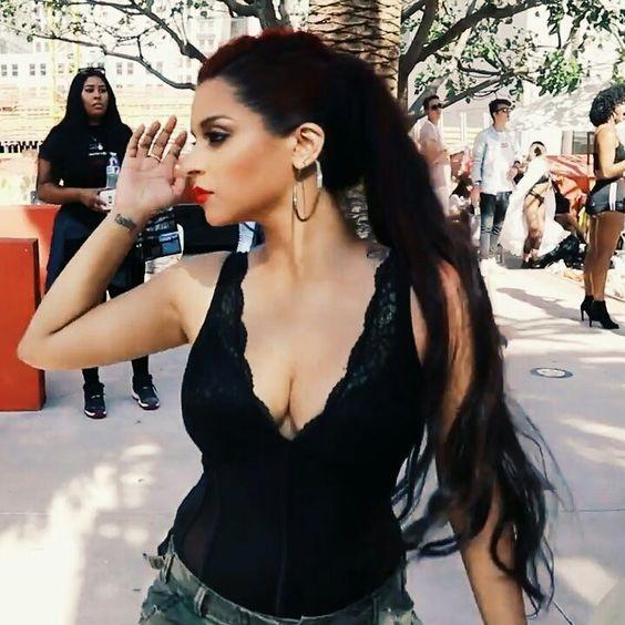 51 Hottest Lilly Singh Big Butt Pictures That Make Certain To Make You Her Greatest Admirer 244