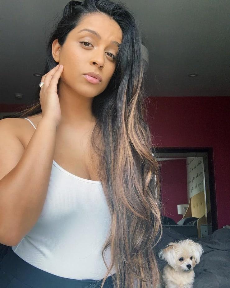 51 Hottest Lilly Singh Big Butt Pictures That Make Certain To Make You Her Greatest Admirer 233