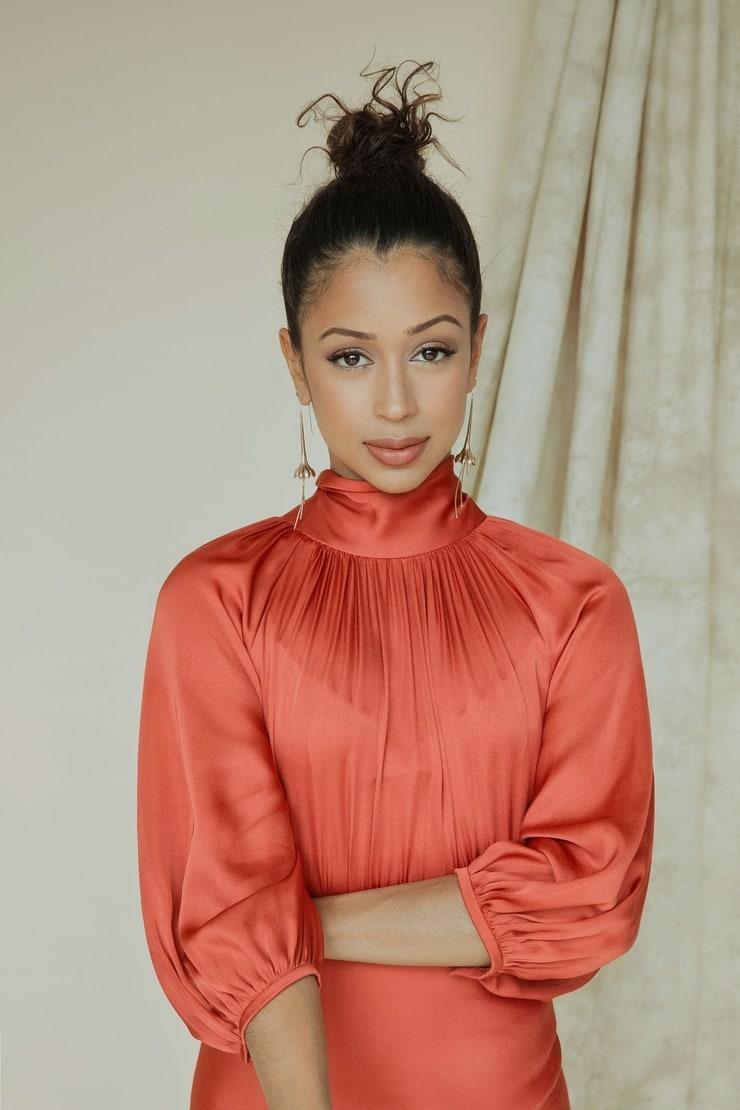 51 Hottest Liza Koshy Big Butt Pictures Which Are Incredibly Bewitching 192