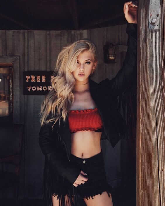 51 Hottest Loren Gray Big Butt Pictures Are Excessively Damn Engaging 597